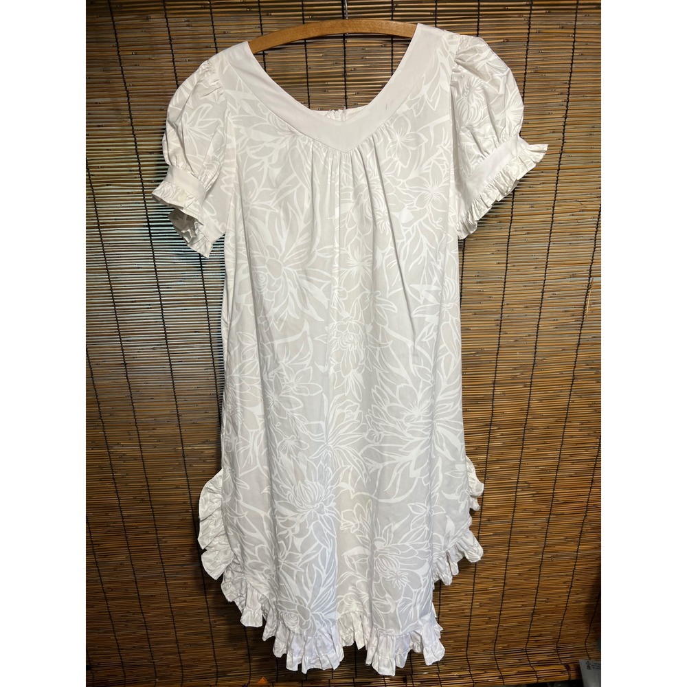 Vintage Good Times Hawaii White Floral Muumuu Dress Ruffle Puff Sleeve